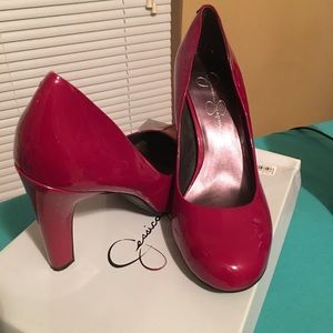 Jessica Simpson Collection Chili Red Pump